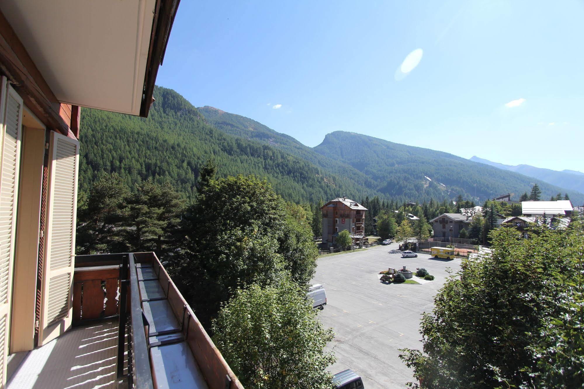 Residence Albergian Pragelato Εξωτερικό φωτογραφία